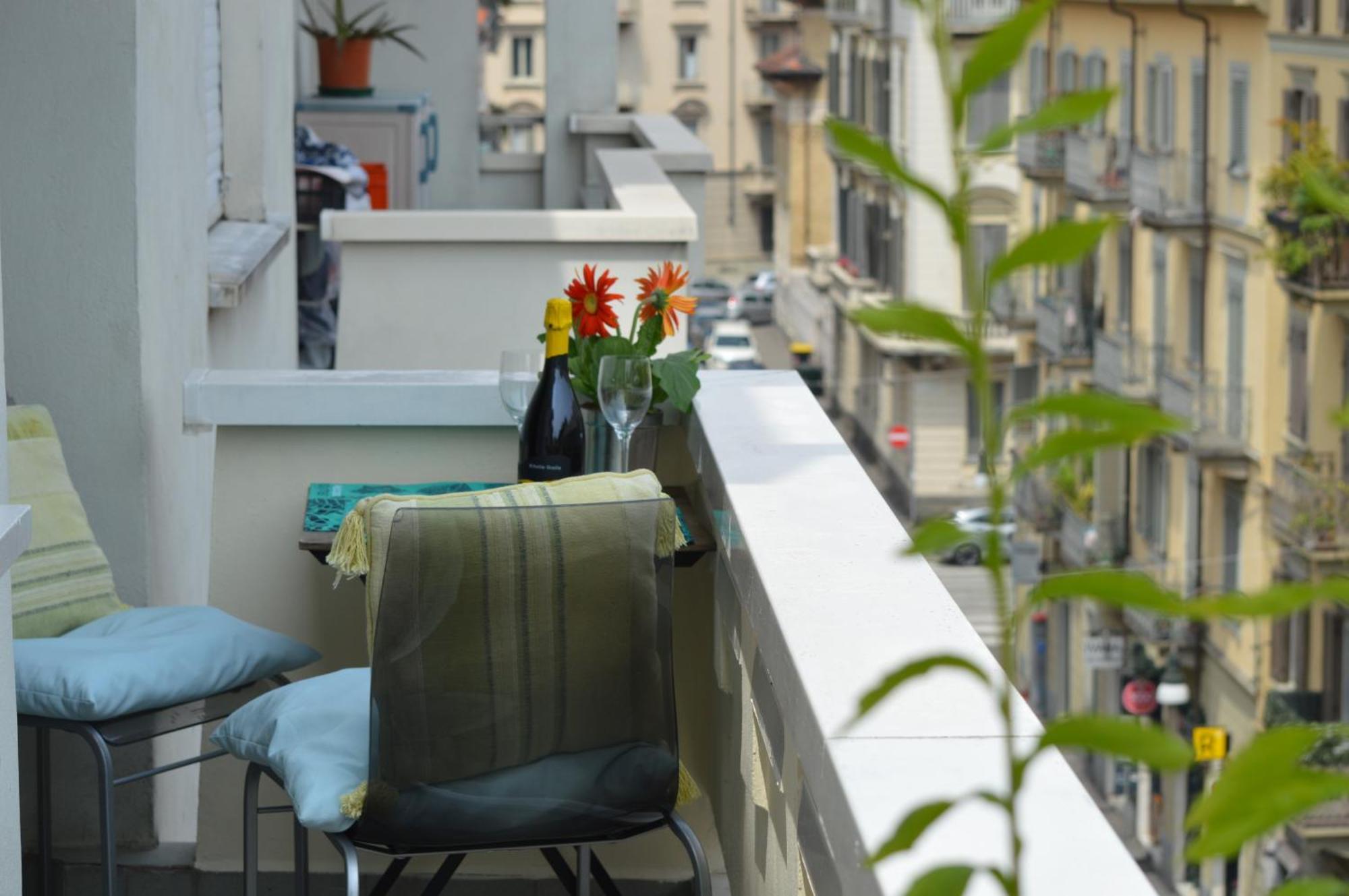 טורינו Flat City Center Porta Susa, Free Parking Wifii Smart Tv Sky מראה חיצוני תמונה